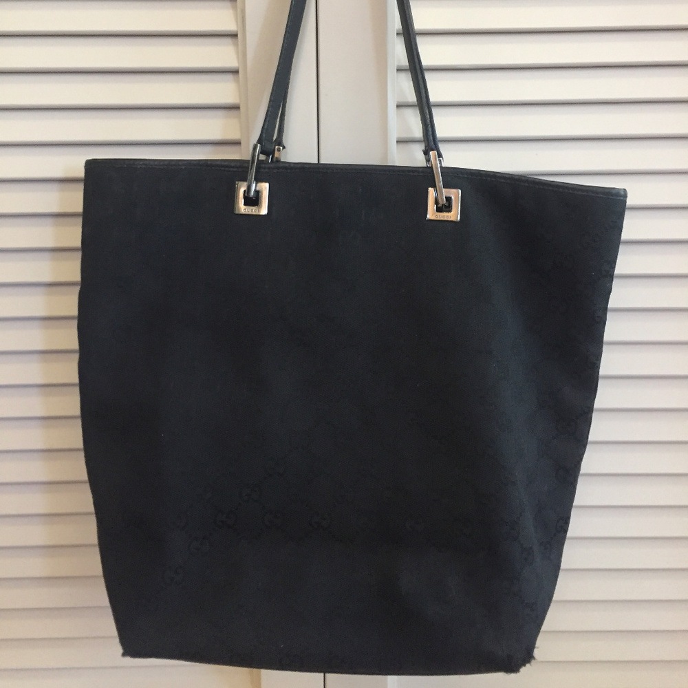 Gucci GG Logo Hobo Bucket Shoulder Bag